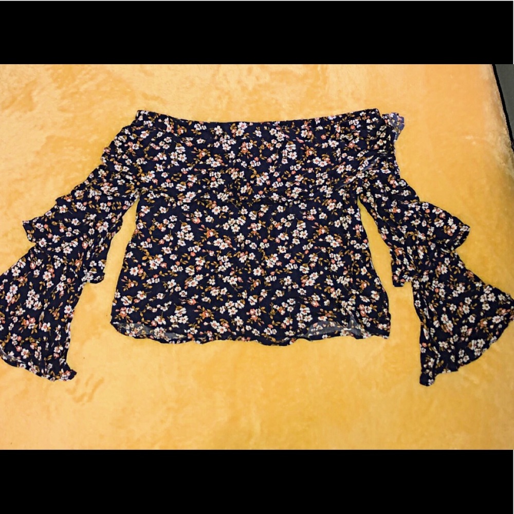 Off the shoulder long sleeve shirt